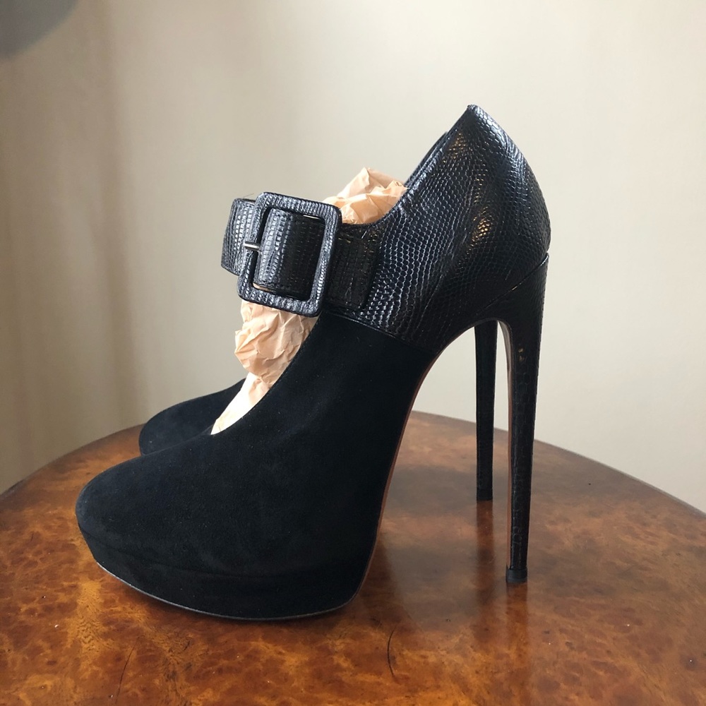 Alaia Suede and Lizard Pumps 39 worn once